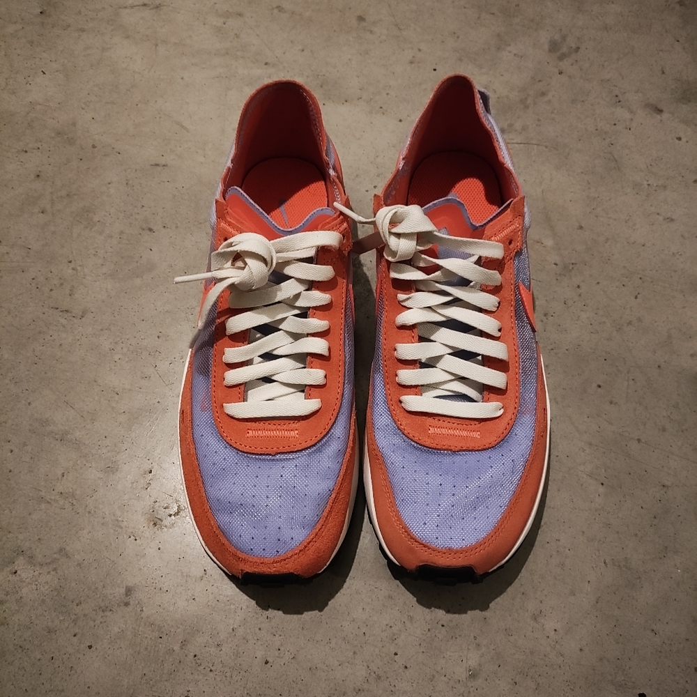Nike WAFFLE ONE Women's Shoes, Team Orange / Hyper Crimson